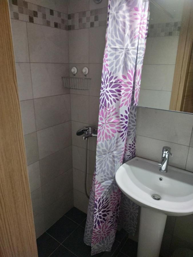 G M 1 Rooms Kentro In The Heart Of The City Лариса Экстерьер фото